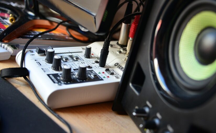 שכפול ערוץ הסאונד של מיקרופון מונו לסטריאו בכל התוכנות